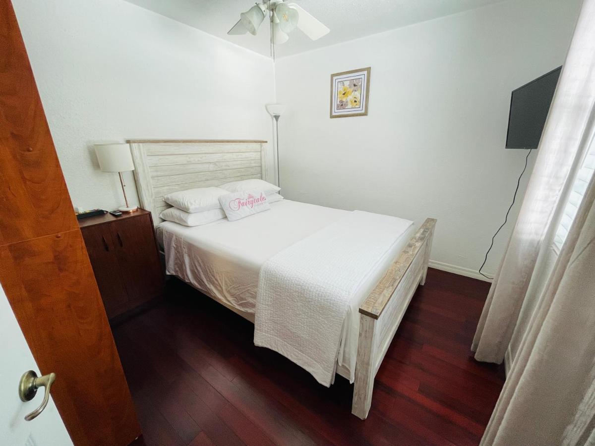 2 Bedroom Apartment Auburndale Exterior foto
